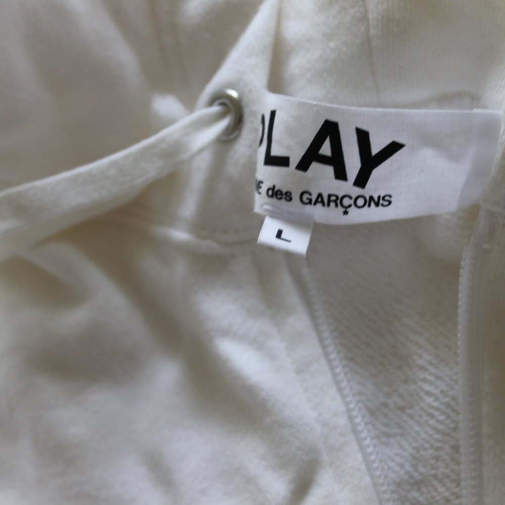Comme des Garcons white hoodie in Mens Large